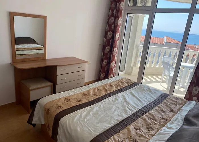 Sea Views, 1 Bedroom At Lazur 2 Appartement